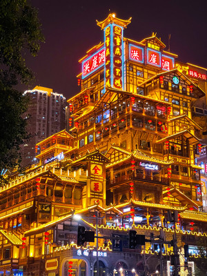 金色洪崖洞。拍攝于重慶地區洪崖洞!