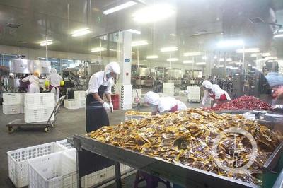 增加物流車、工廠滿負(fù)荷運轉(zhuǎn)、邀請頭部主播帶貨,&ldquo;雙十一&rdquo;重慶本土好貨大賣!